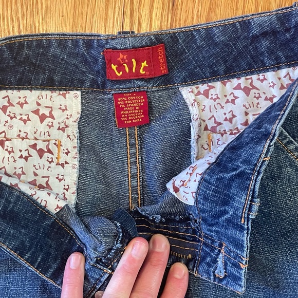 Tilt Stretch Denim Jean Shorts - Picture 3 of 5